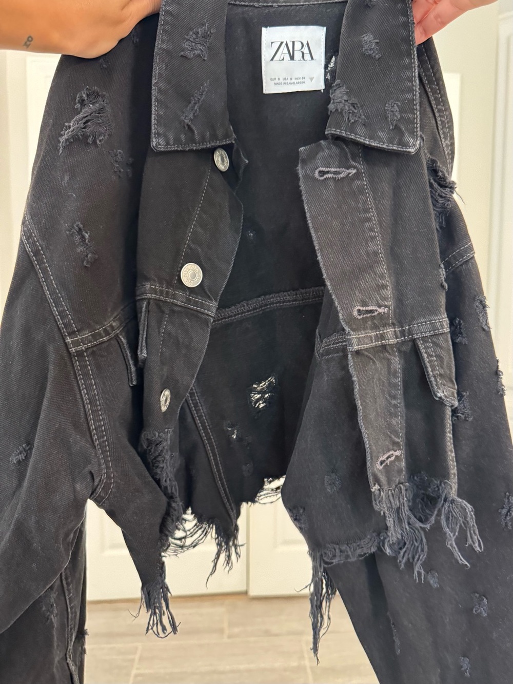 Zara Black Distressed Cropped Jean Jacket - Picture 8 of 8